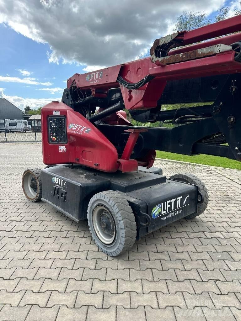 JLG E 400 AJPN Karos emelők