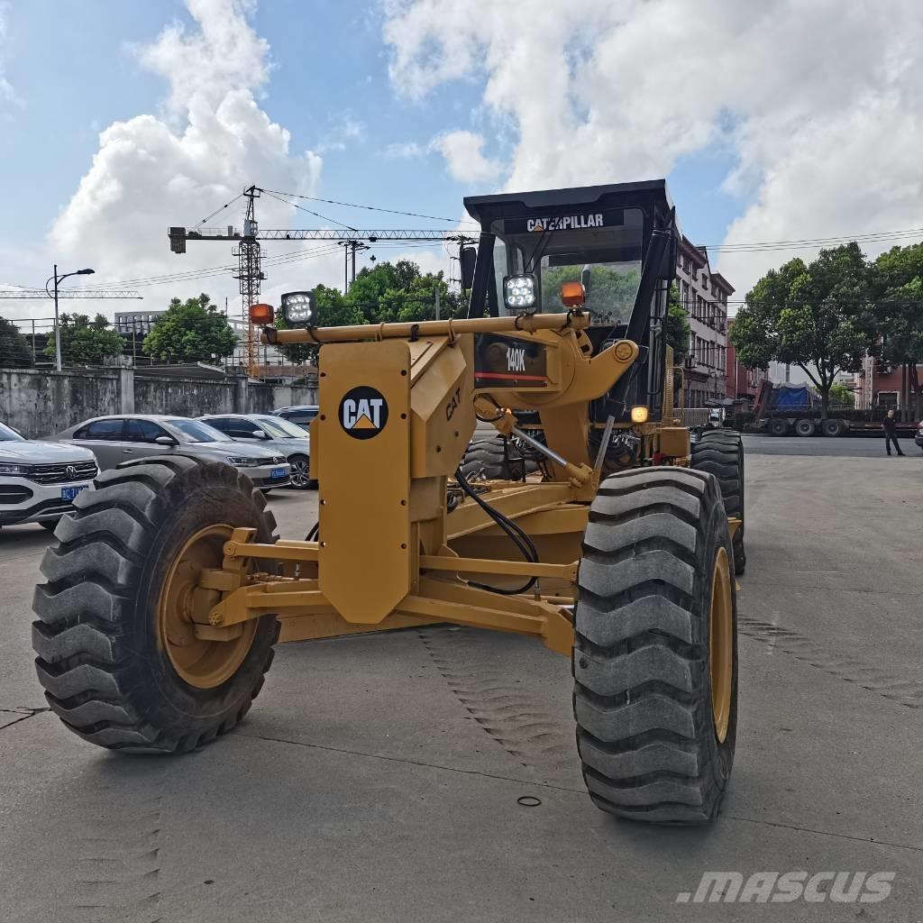 CAT 140k Gréderek