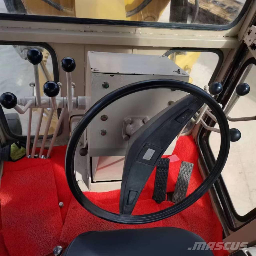 CAT 140k Gréderek