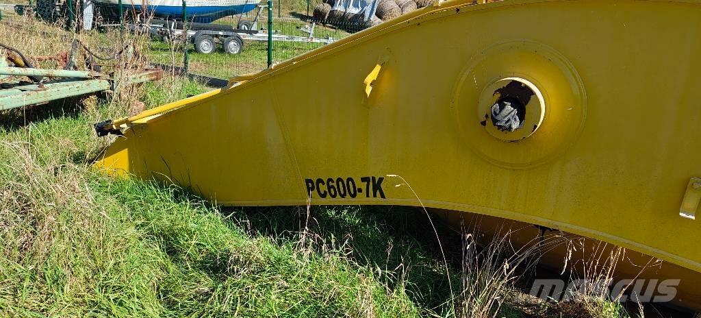 Komatsu PC 600-7K Gémek és dipperek