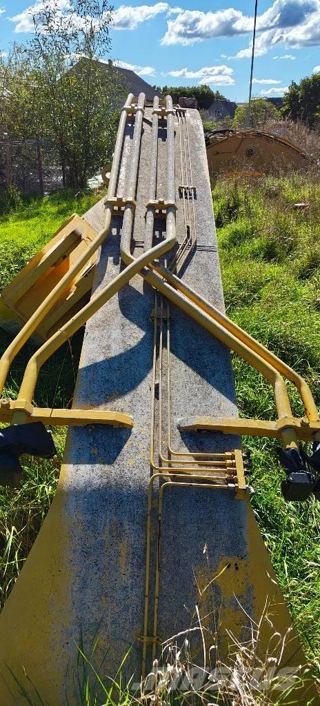 Komatsu PC 600-7K Gémek és dipperek