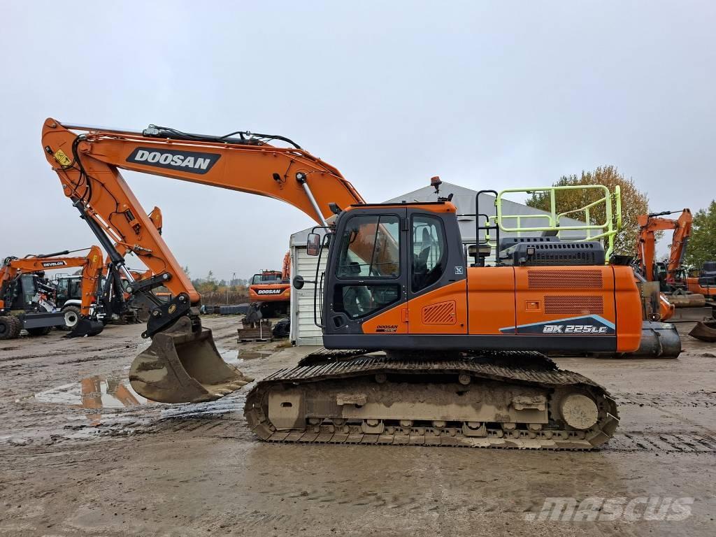 Doosan DX 225 LC Lánctalpas kotrók