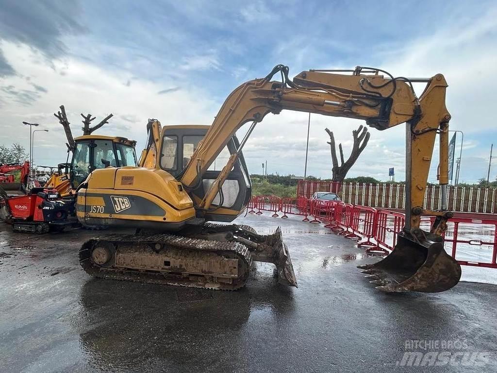 JCB JS70 Közepes (midi) kotrók 7 t - 12 t