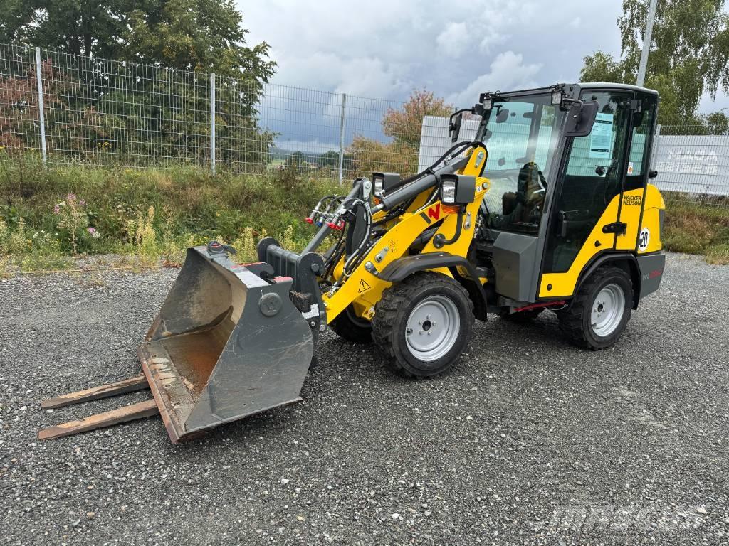 Wacker Neuson WL 250 Gumikerekes homlokrakodók