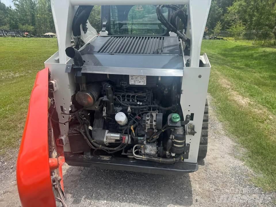 Bobcat T 590 Kompaktrakodók
