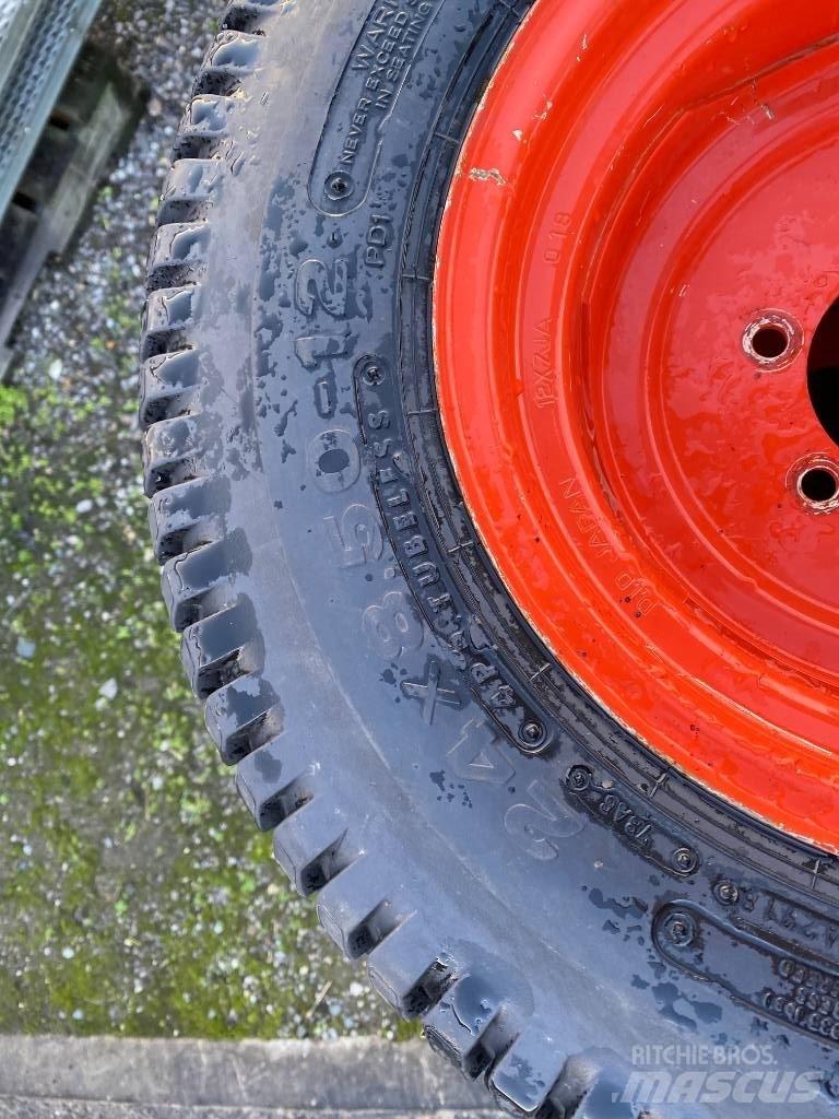 Kubota Welded Wheels Gumiabroncsok, kerekek és felnik