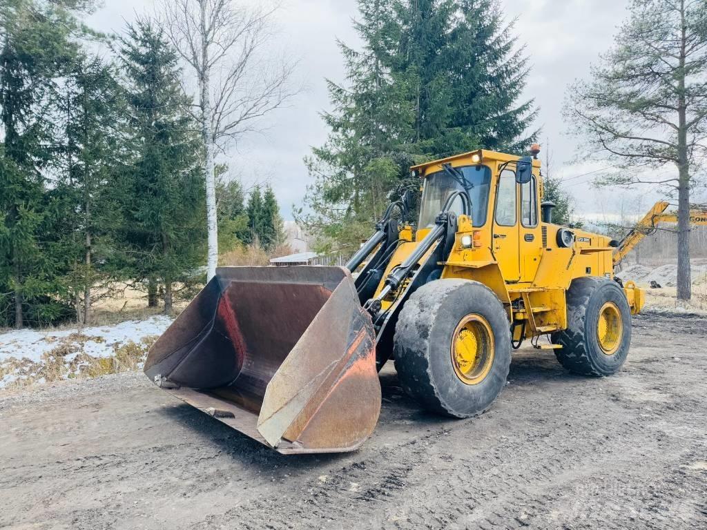 Volvo L 90 Gumikerekes homlokrakodók