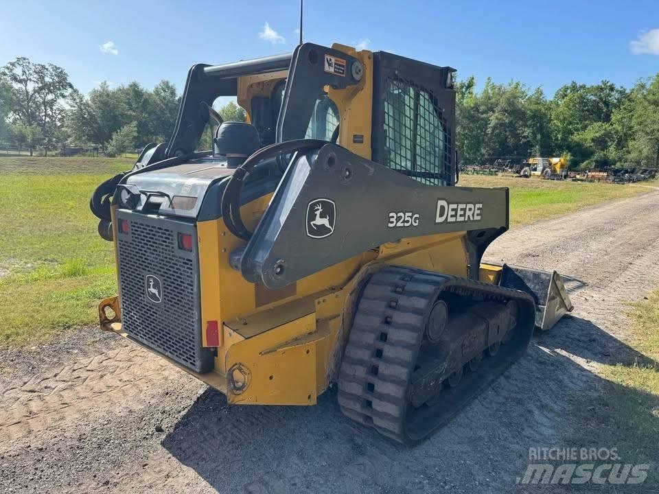 John Deere 325G Kompaktrakodók
