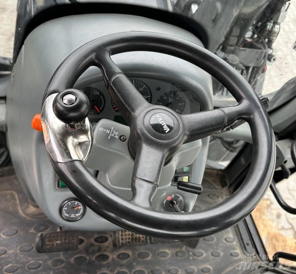 Valtra T 190 Traktorok