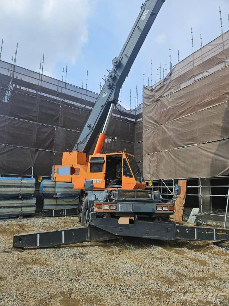Komatsu LW 250 Mobil daruk