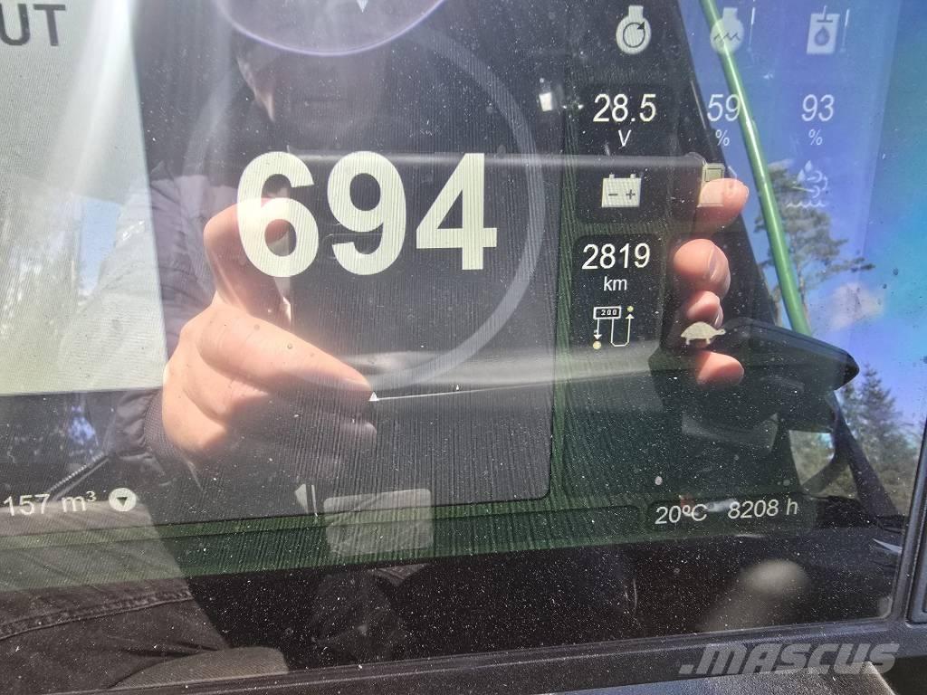 John Deere 1270G Betakarítók