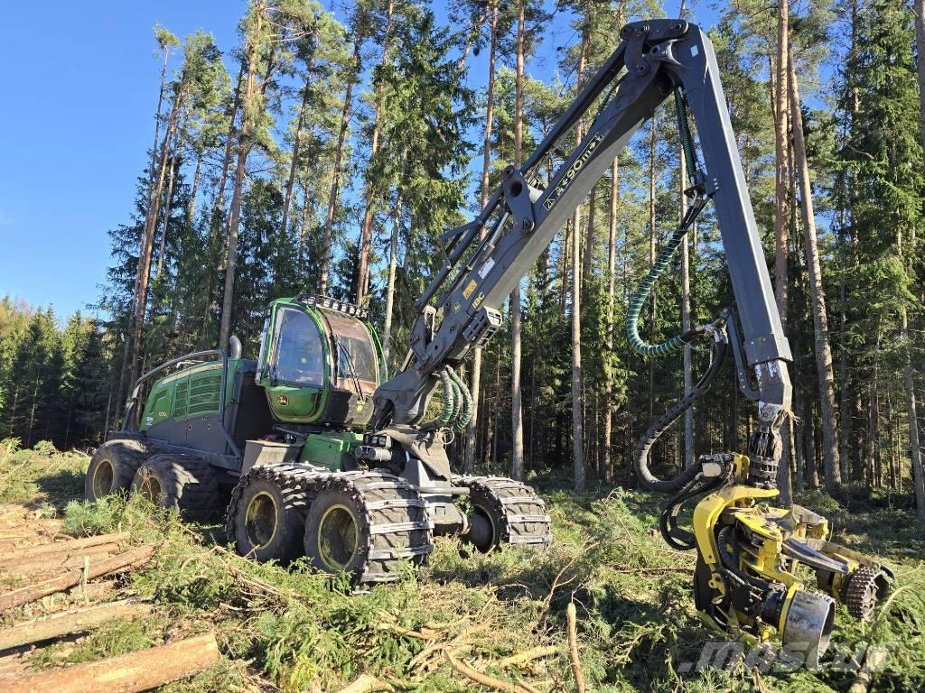 John Deere 1270G Betakarítók