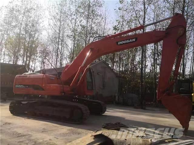 Doosan DH225LC-7 Lánctalpas kotrók