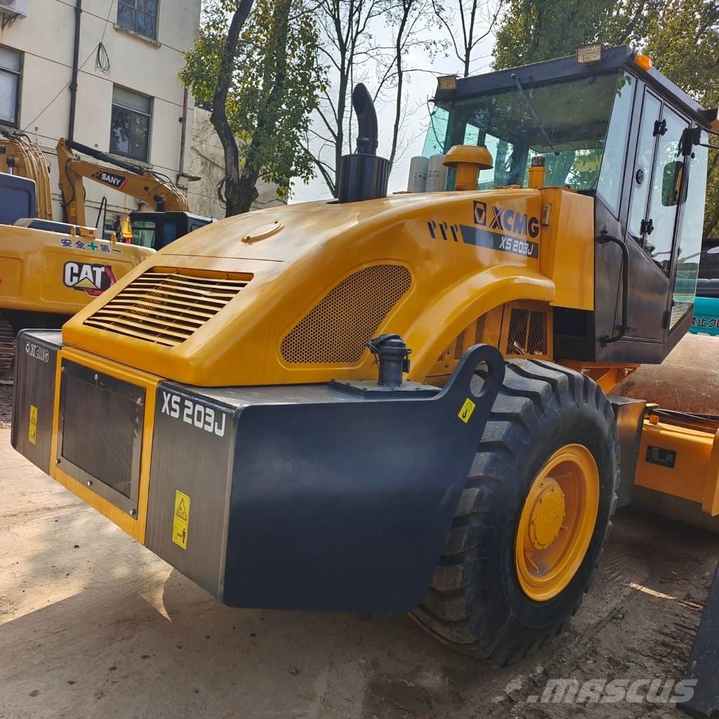 XCMG XS  202 J Egydobos hengerek