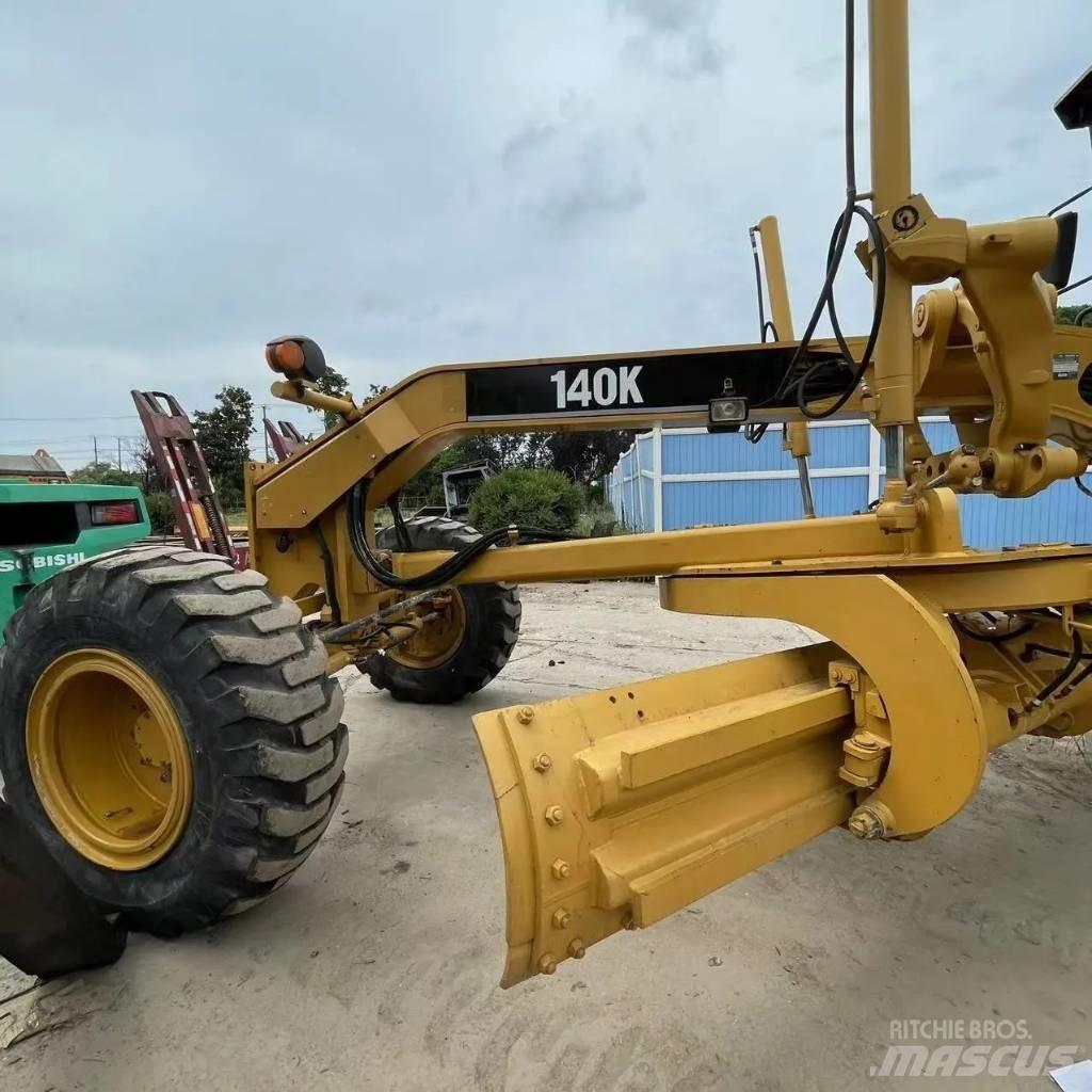 CAT 140 K Gréderek