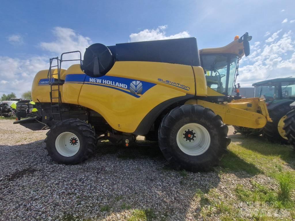 New Holland CX 8090 Kombájnok