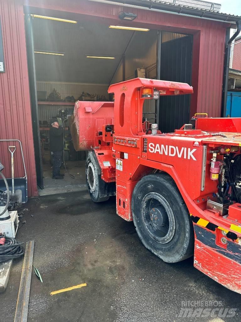 Sandvik LH202 Bányászati Homlokrakodók