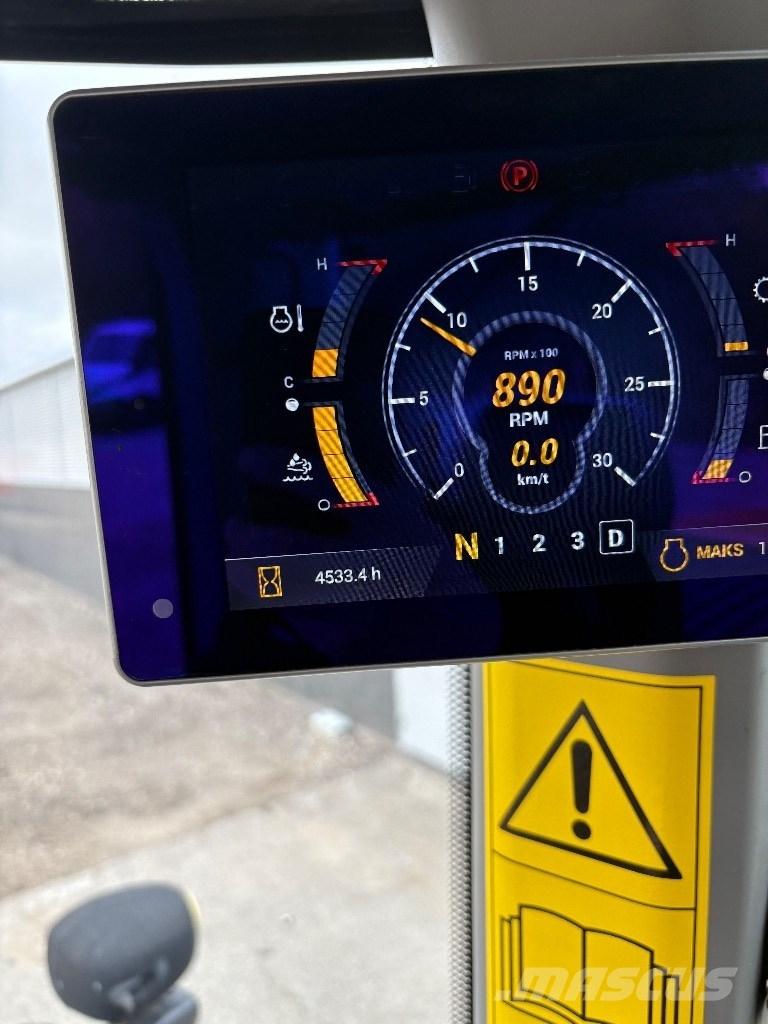 CASE 721G Gumikerekes homlokrakodók