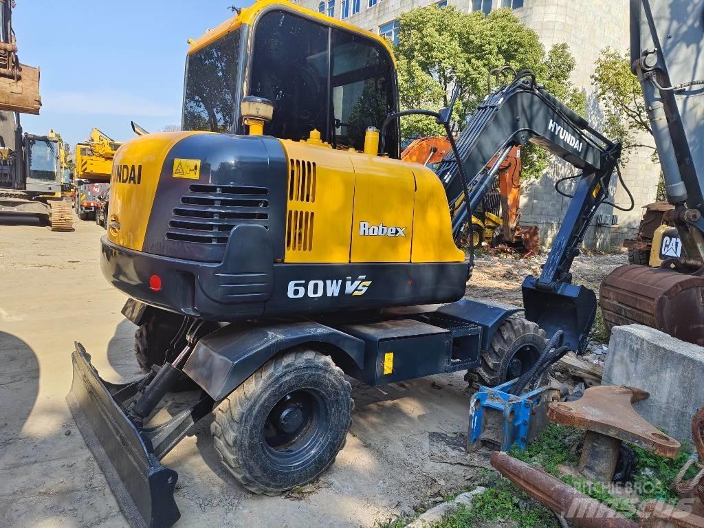 Hyundai Robex 60 W Gumikerekes kotrók