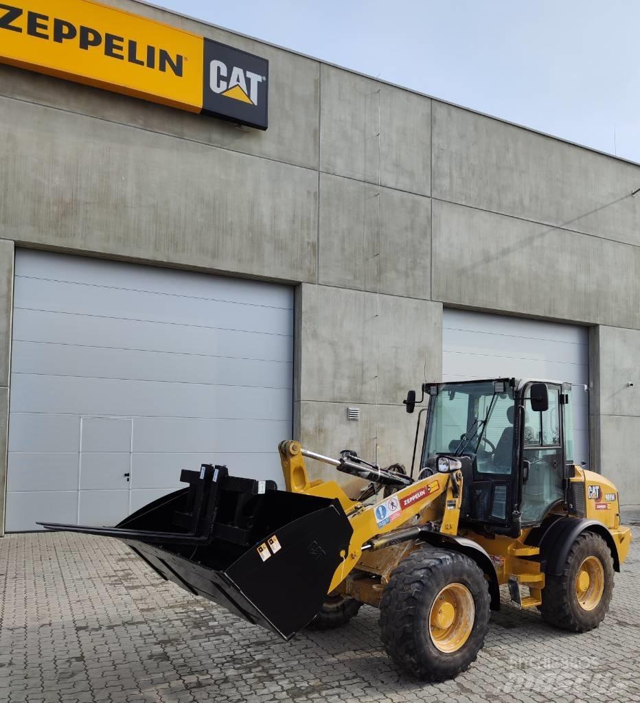 CAT 908 Gumikerekes homlokrakodók