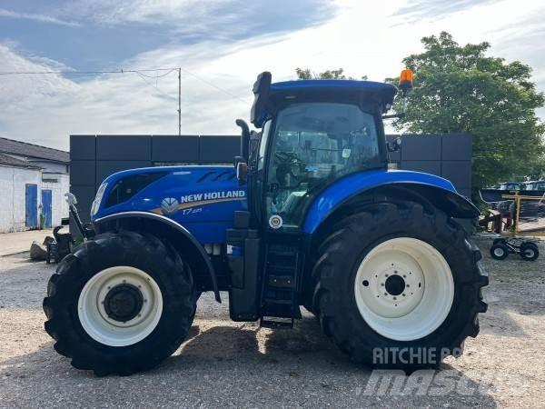 New Holland T7.225 Traktorok
