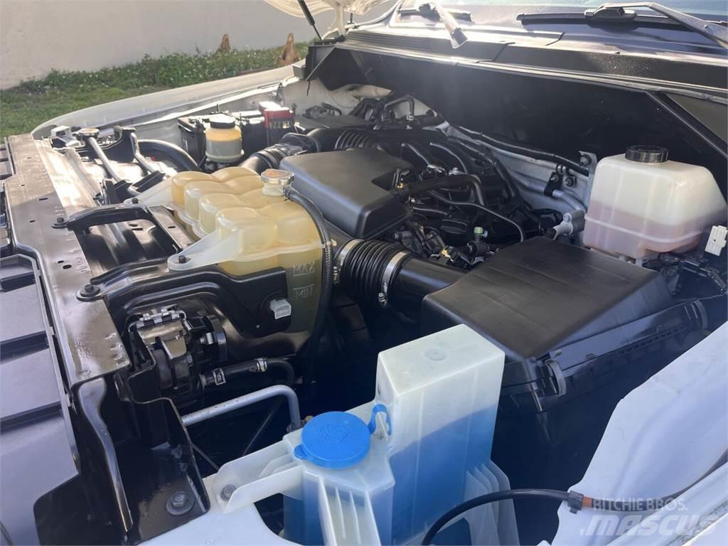 Nissan NV Egyéb