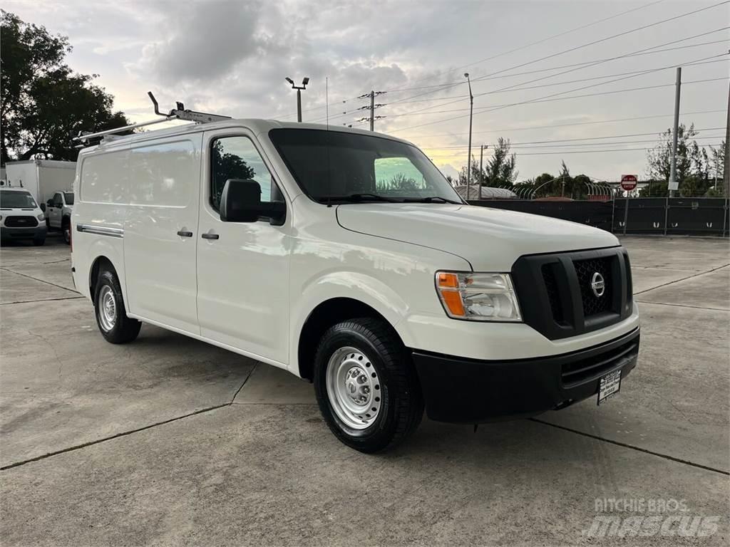 Nissan NV Dobozos