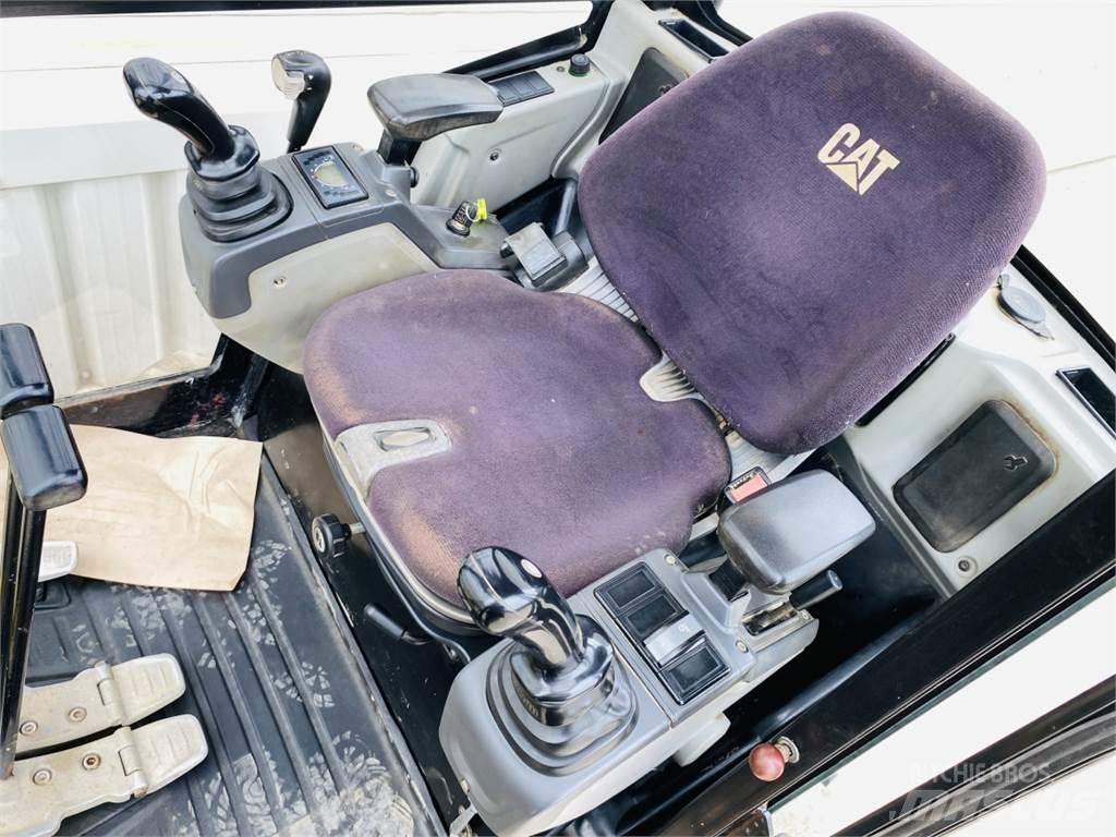 CAT 301.7D Mini kotrók < 7t