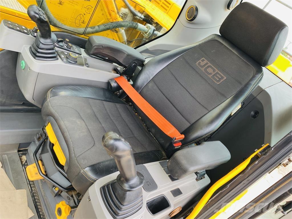 JCB 220XLC Lánctalpas kotrók