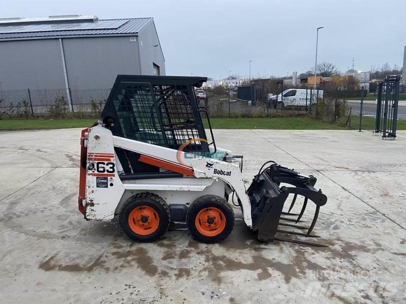 Bobcat 463 Gumikerekes homlokrakodók
