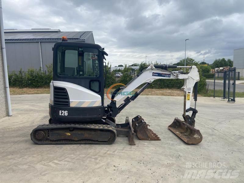 Bobcat E 26 Gumikerekes kotrók