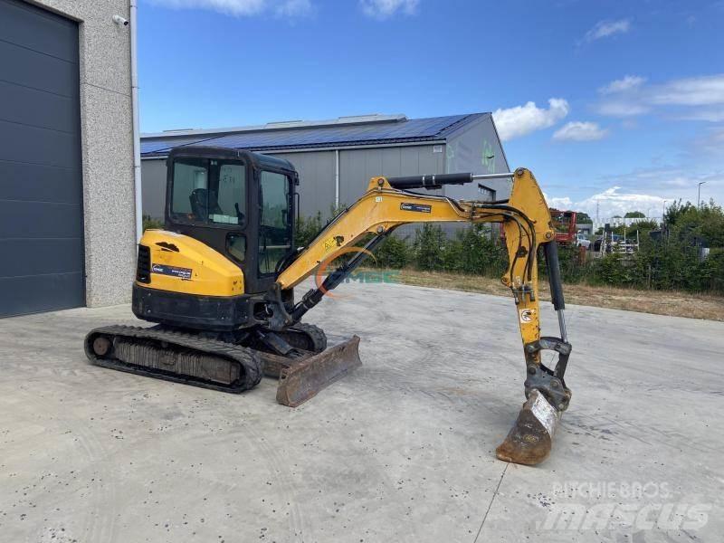 Bobcat E 35 Gumikerekes kotrók
