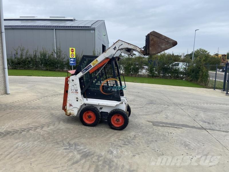 Bobcat S 70 Gumikerekes homlokrakodók