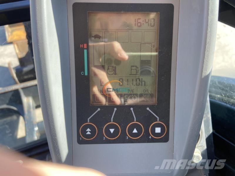 Hitachi ZX336 Gumikerekes kotrók