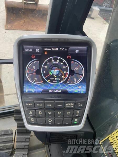 Hyundai HX220 L Gumikerekes kotrók