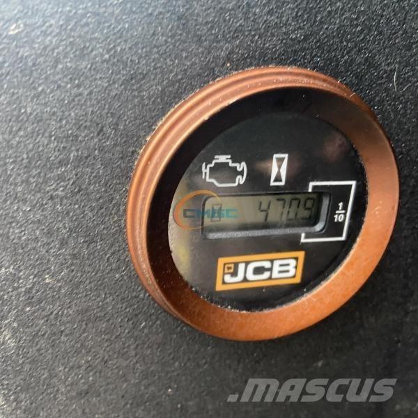 JCB 19C1 Gumikerekes kotrók