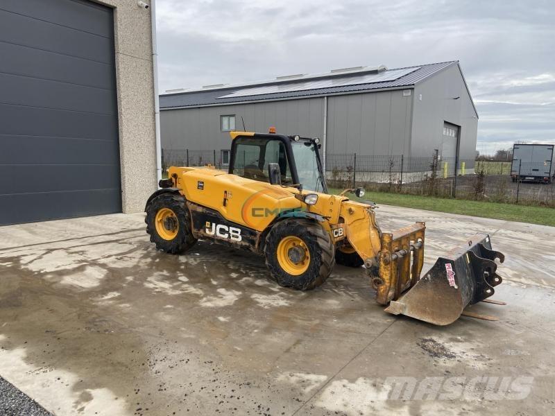 JCB 525.60 Teleszkópos rakodók