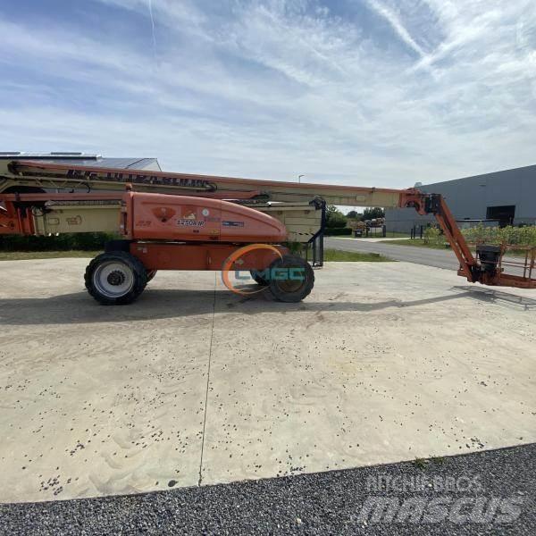 JLG 1250AJP Karos emelők