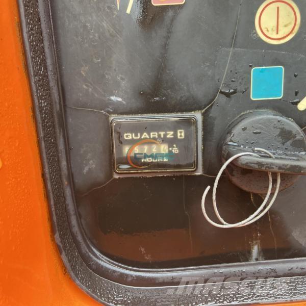 JLG 860SJ Karos emelők