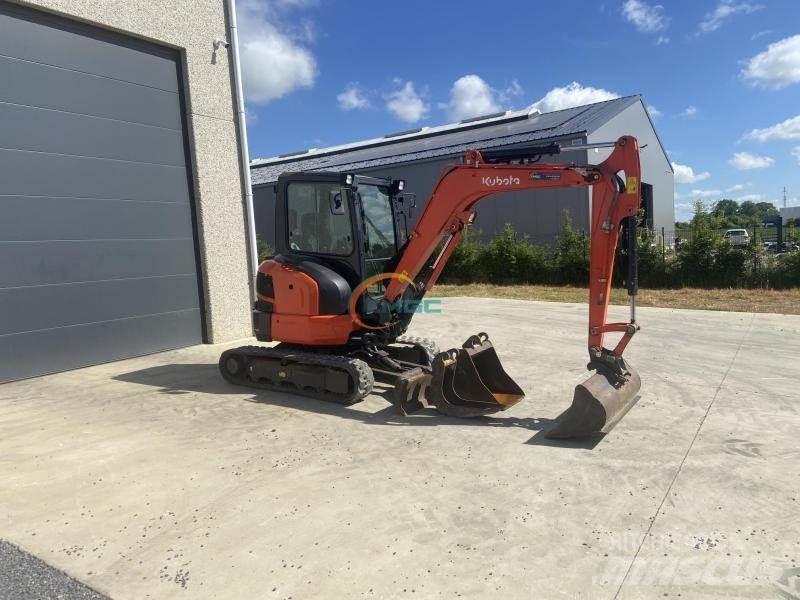 Kubota U36-4 Gumikerekes kotrók