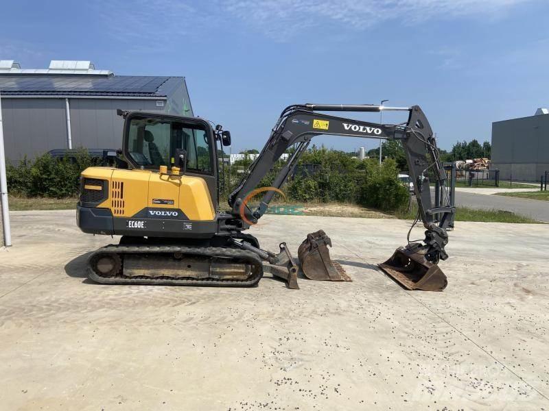 Volvo EC60E Gumikerekes kotrók