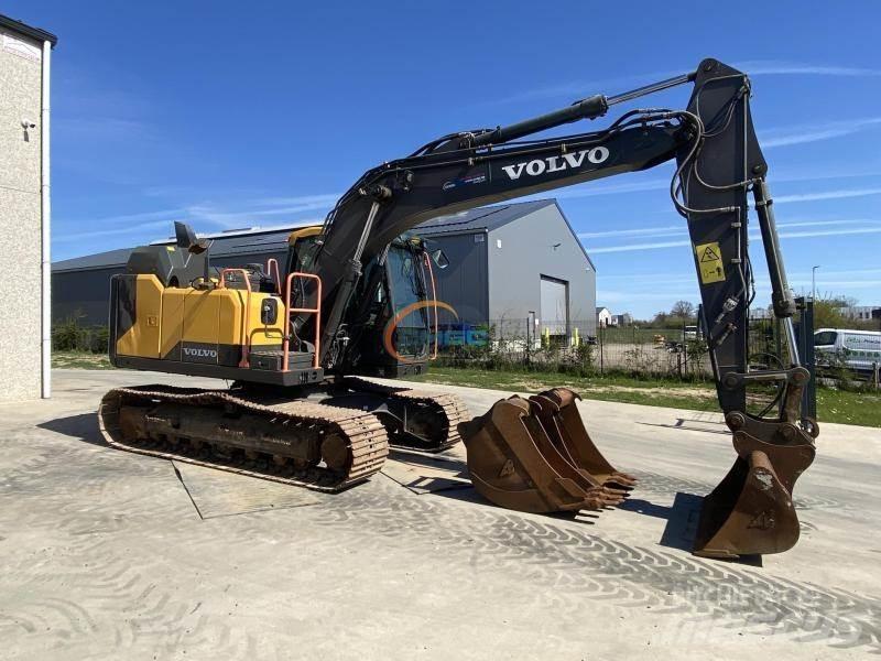 Volvo L 40 Gumikerekes kotrók