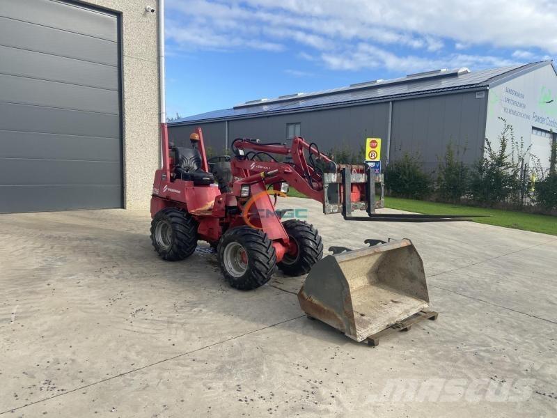 Weidemann 1250 Gumikerekes homlokrakodók