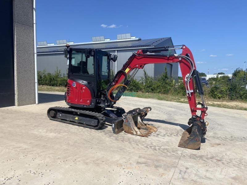 Yanmar VIO38-6 Gumikerekes kotrók
