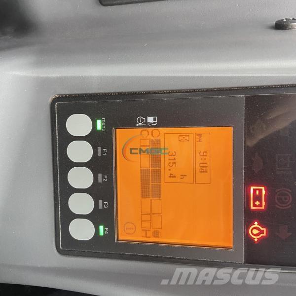 Yanmar VIO38-6 Gumikerekes kotrók