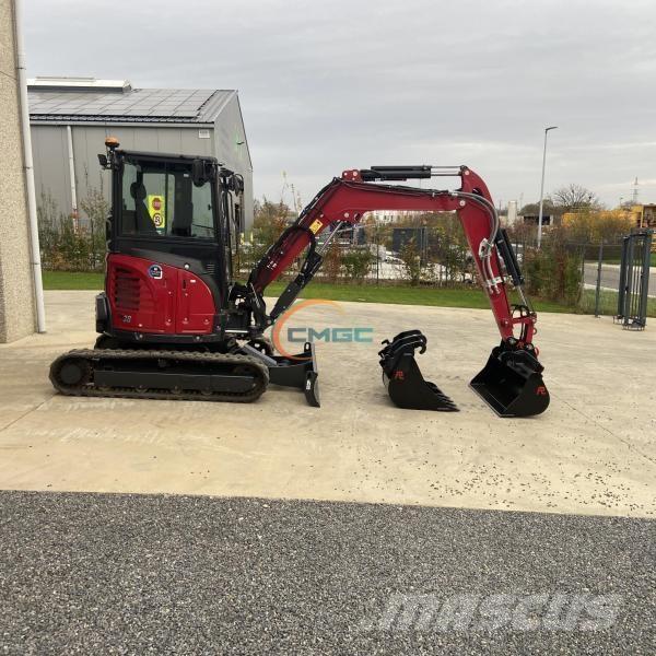 Yanmar VIO38-6 Gumikerekes kotrók