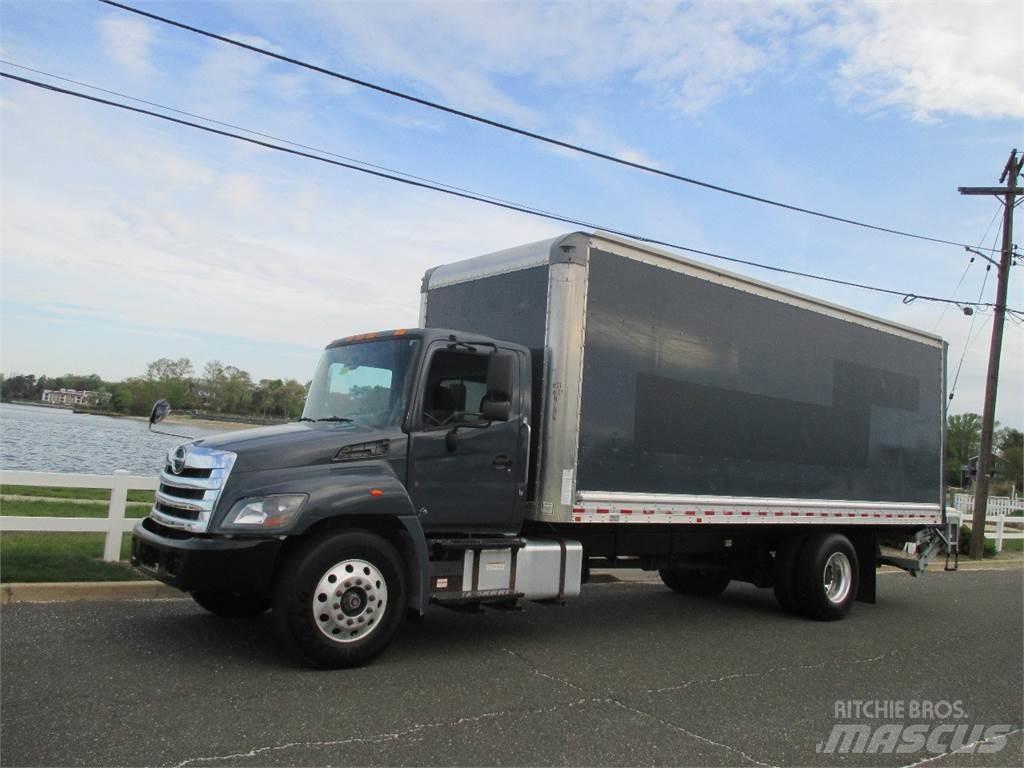 Hino 268 Dobozos teherautók