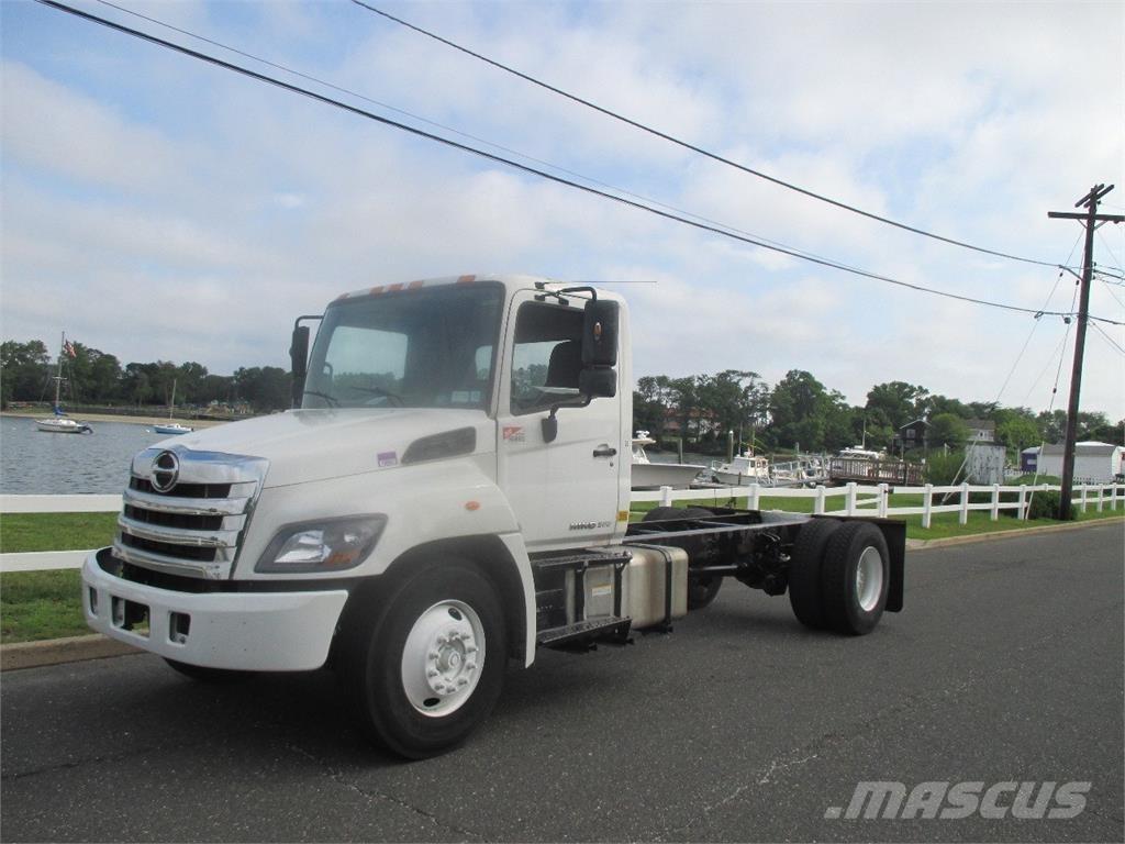Hino 268 Fülkés alváz
