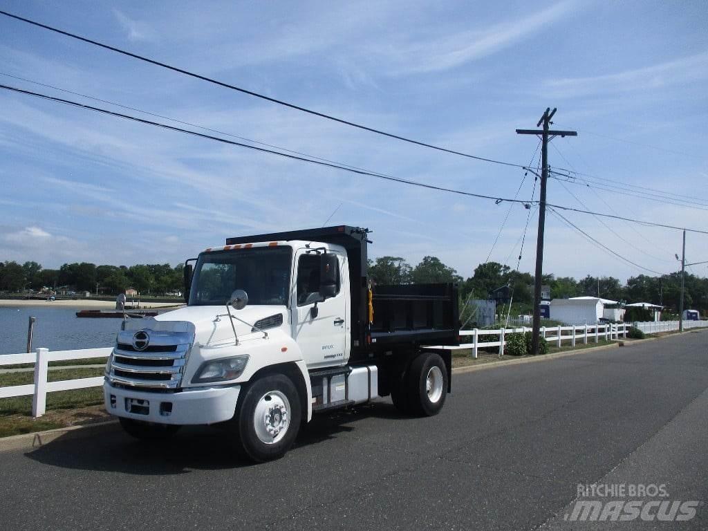 Hino 338 Billenő teherautók