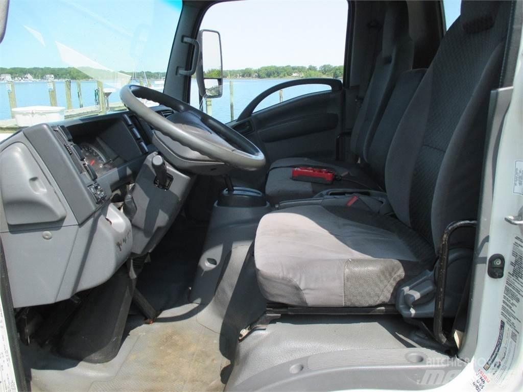 Isuzu NRR Konténer keretes / Konténeres teherautók